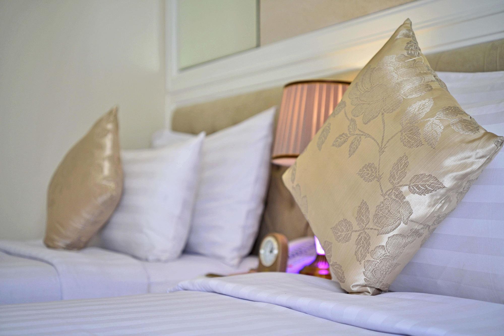 Grand Savero Hotel Bogor Buitenkant foto