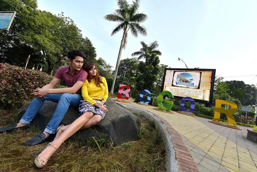 Grand Savero Hotel Bogor Buitenkant foto