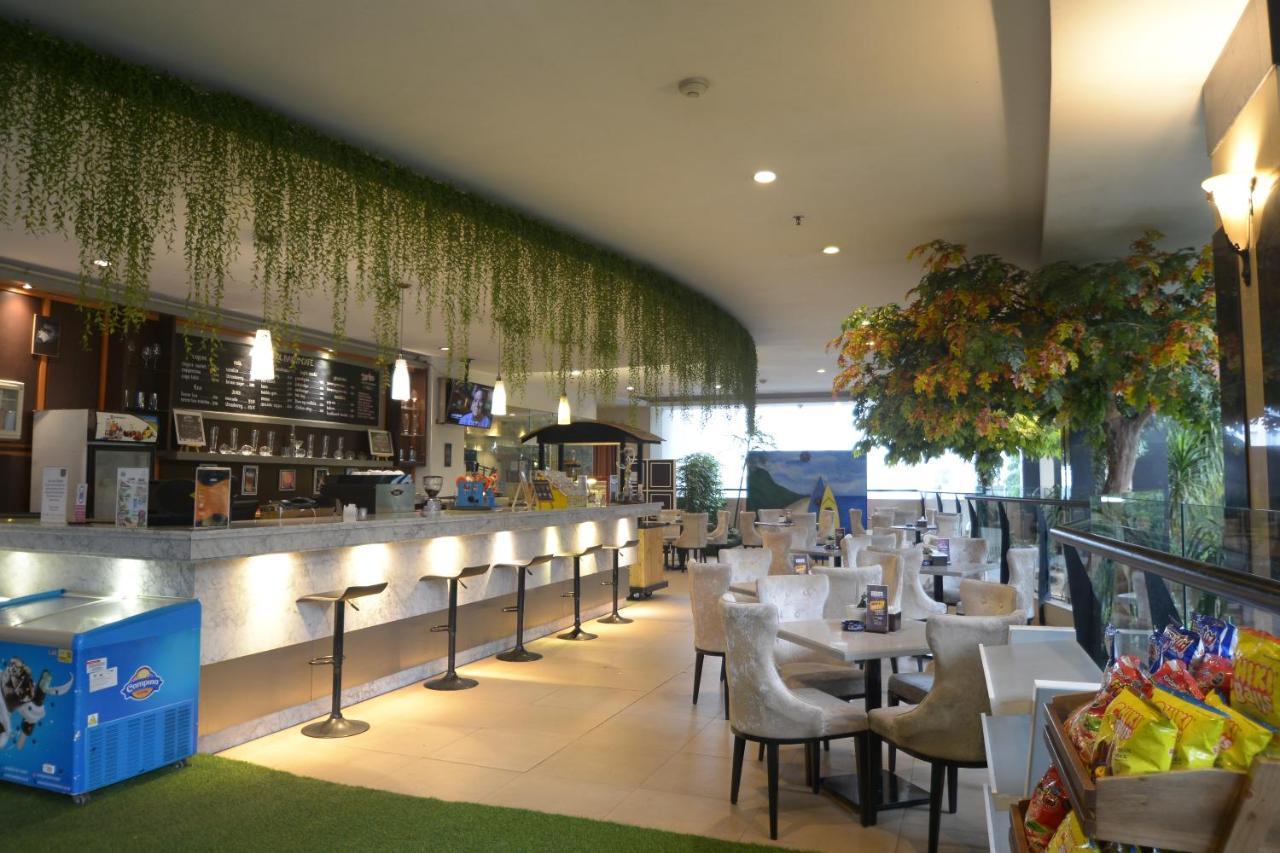 Grand Savero Hotel Bogor Buitenkant foto