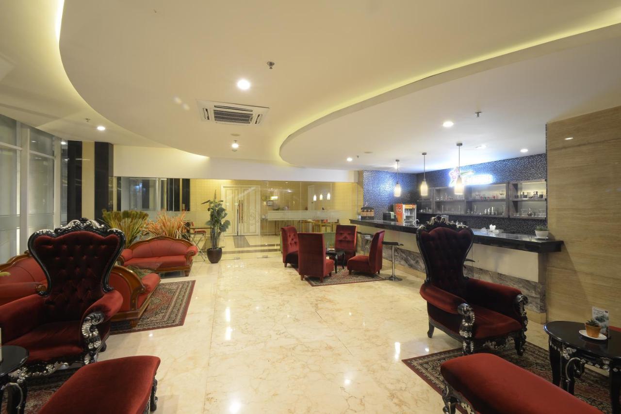 Grand Savero Hotel Bogor Buitenkant foto