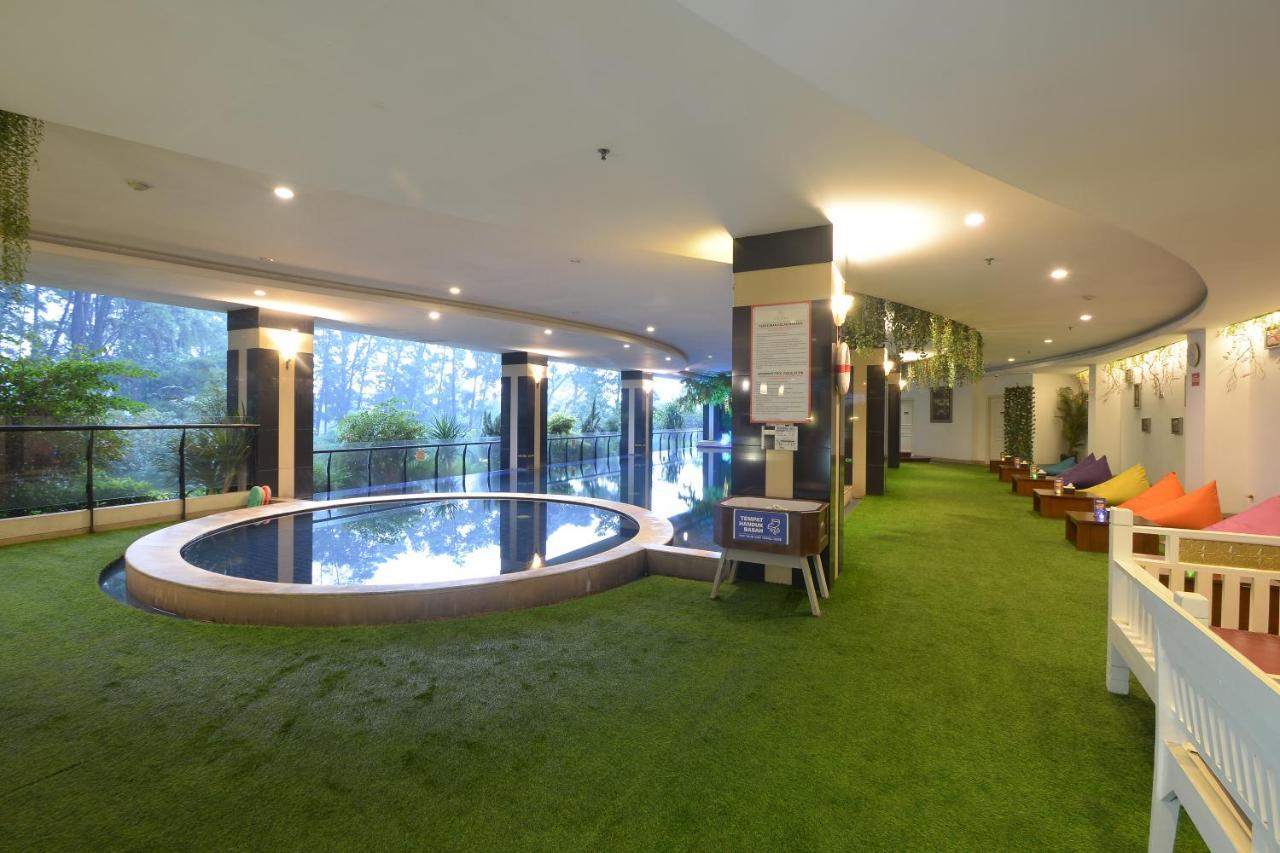 Grand Savero Hotel Bogor Buitenkant foto