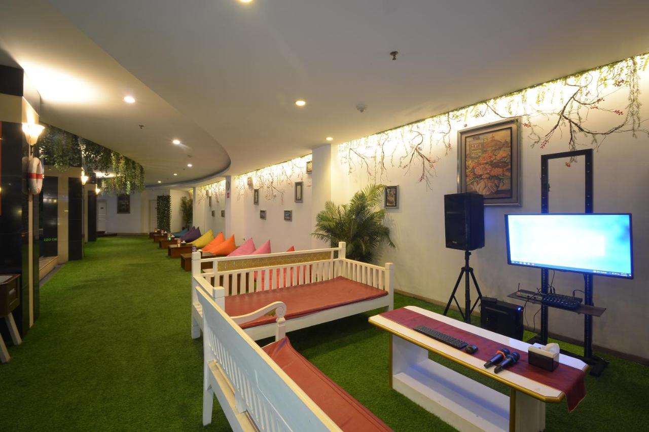Grand Savero Hotel Bogor Buitenkant foto