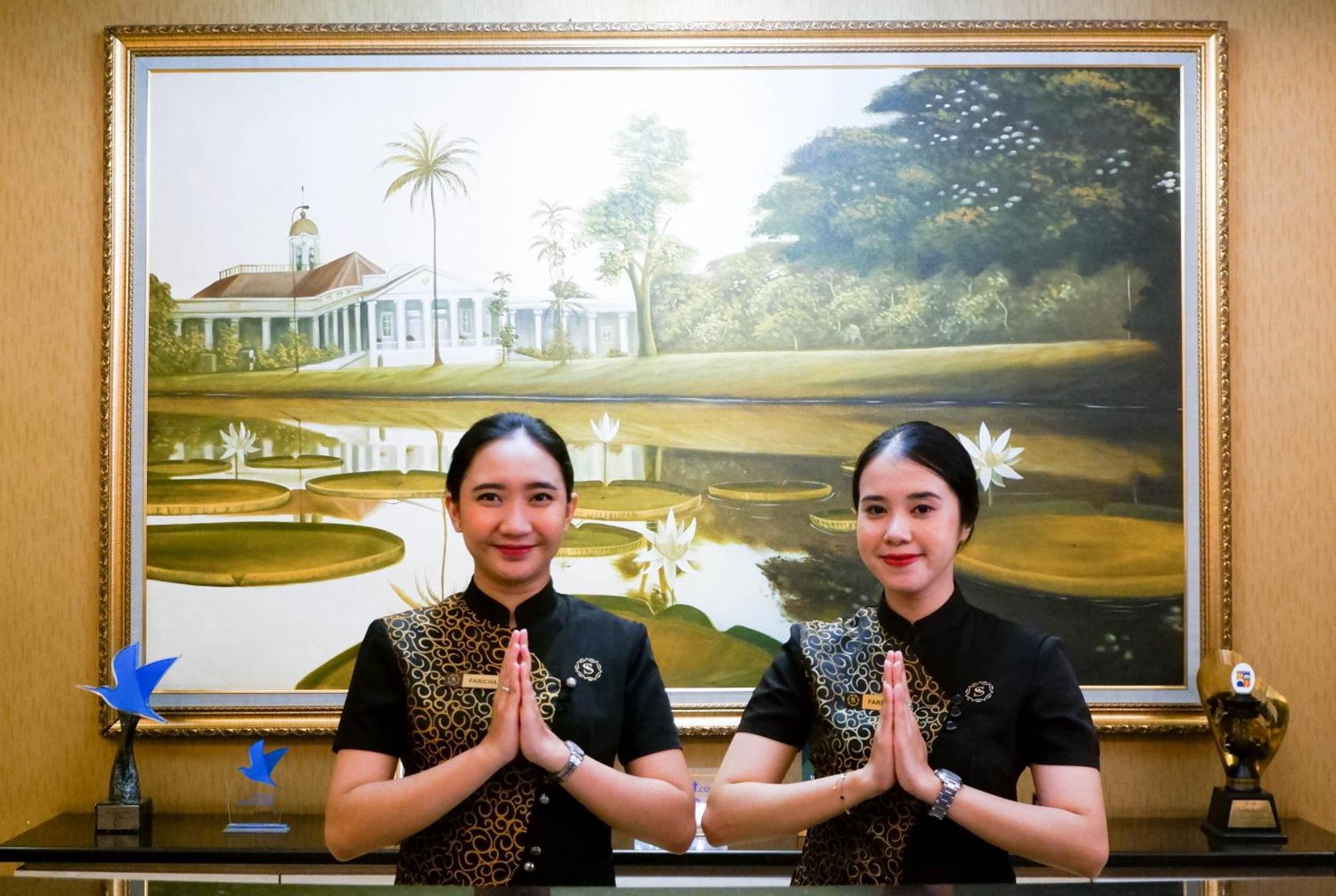 Grand Savero Hotel Bogor Buitenkant foto