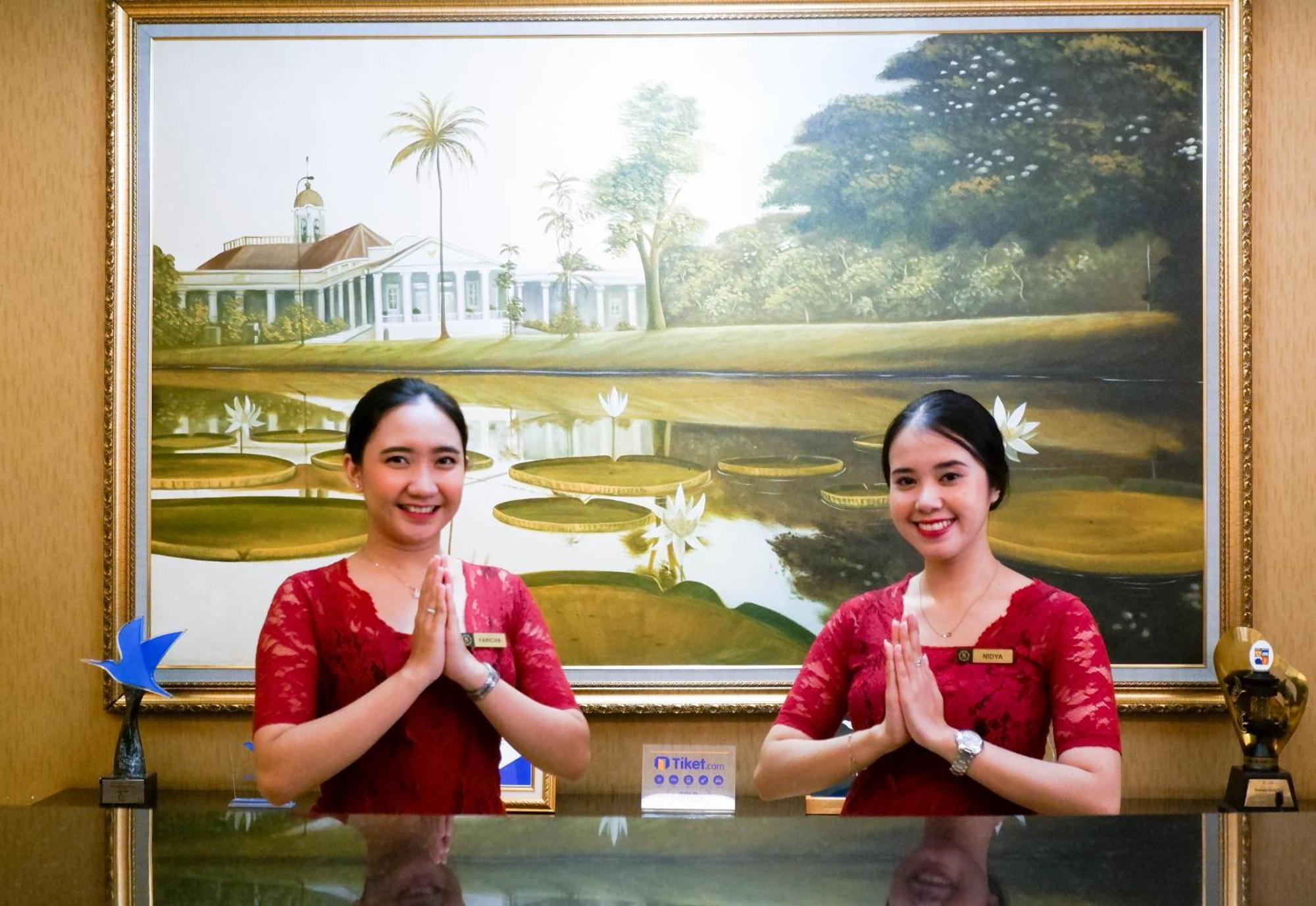 Grand Savero Hotel Bogor Buitenkant foto