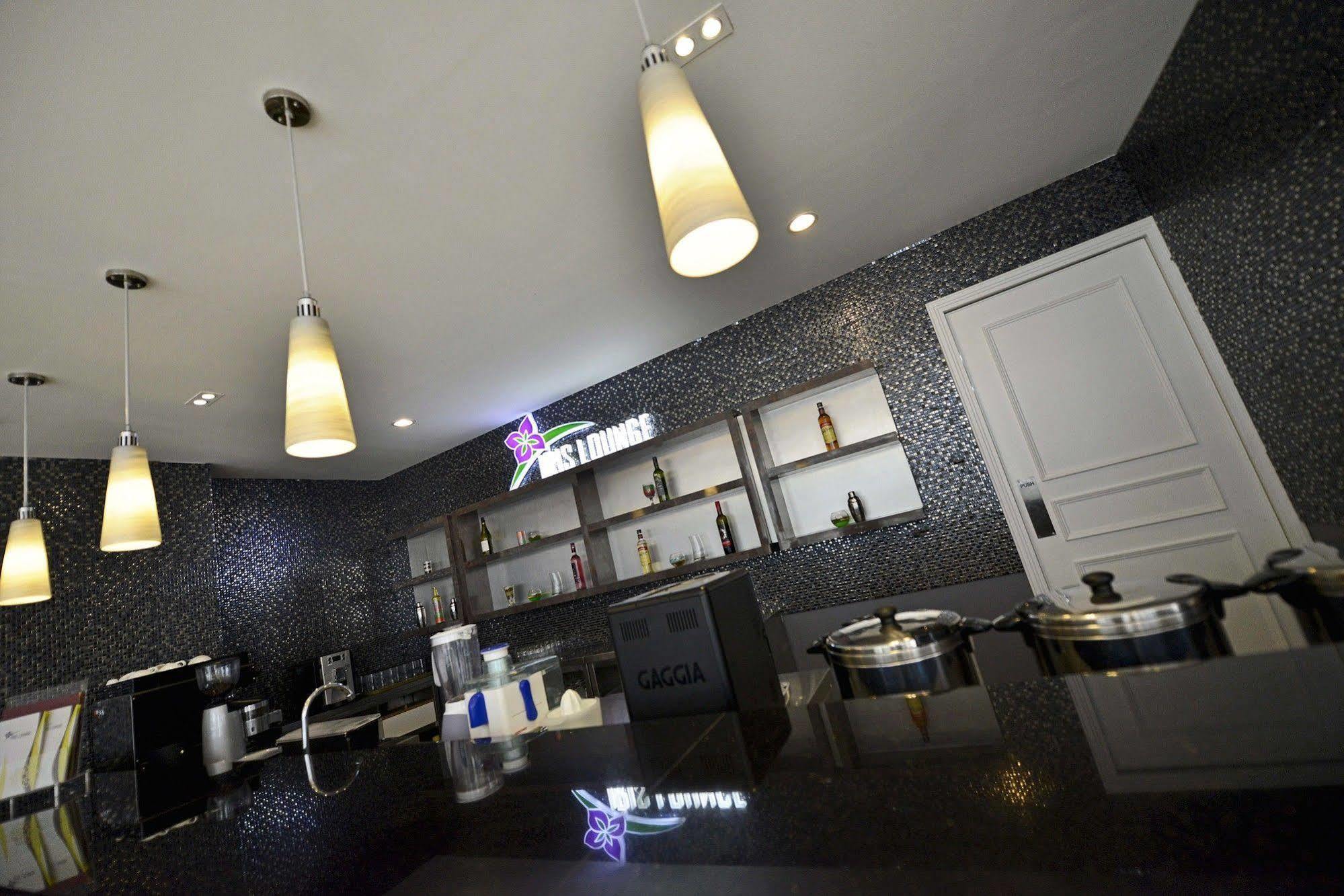 Grand Savero Hotel Bogor Buitenkant foto